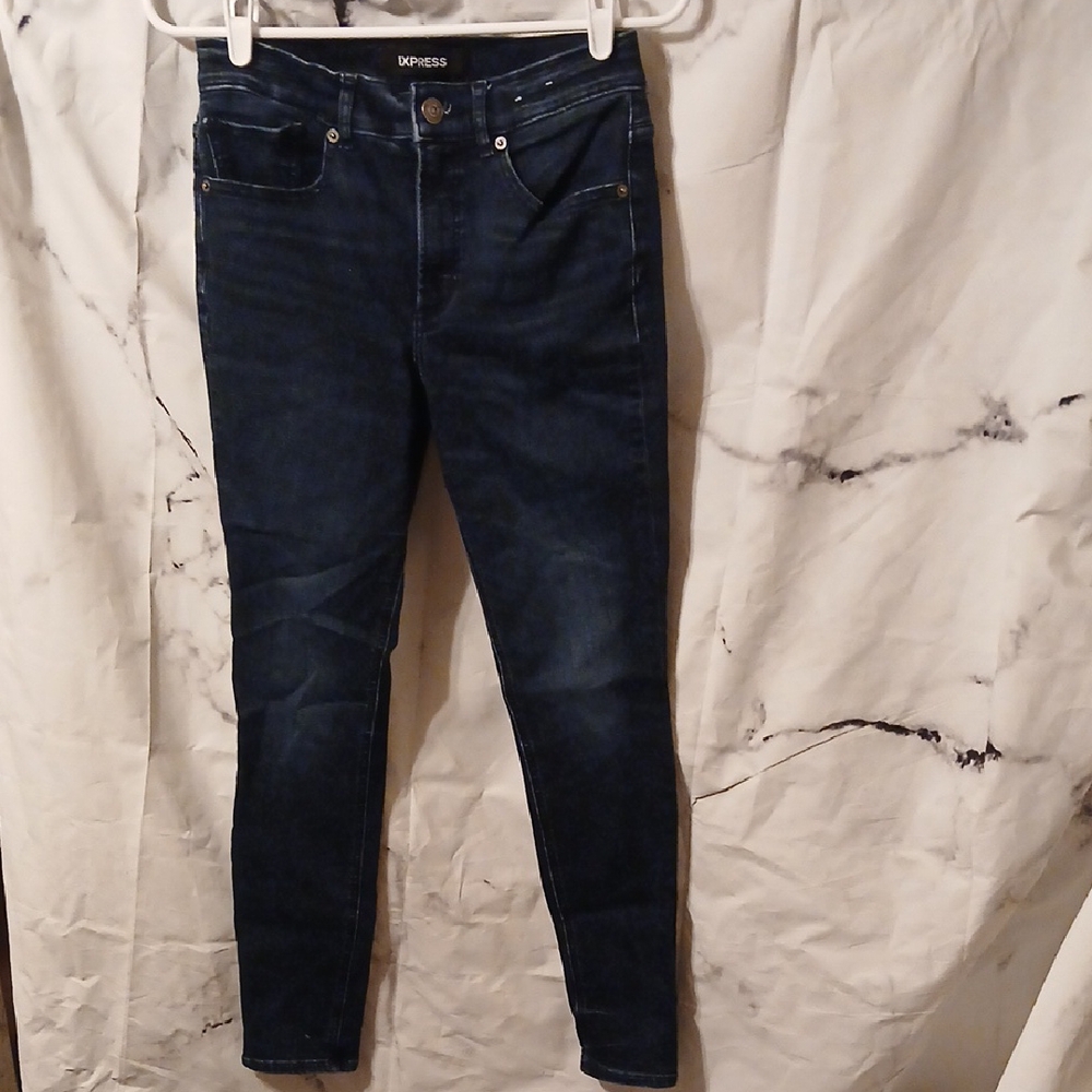 Express denim perfect legging. 4P 💙💙💙💙